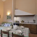 Castellare In Chianti شقة