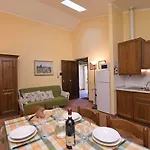 Castellare In Chianti شقة