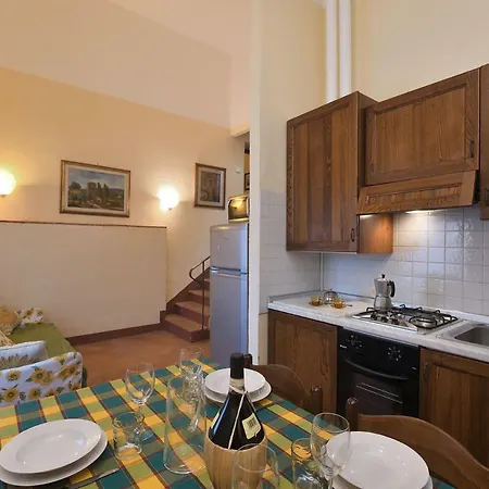 Castellare In Chianti شقة غايولي إن كيانتي
