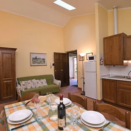 Castellare In Chianti شقة