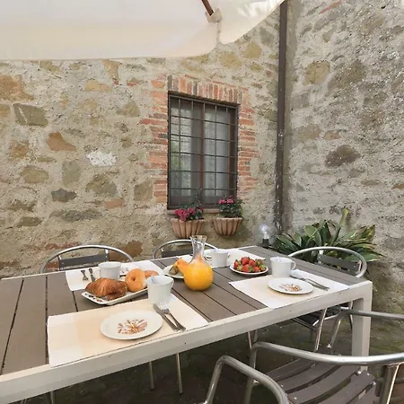 Castellare In Chianti شقة غايولي إن كيانتي